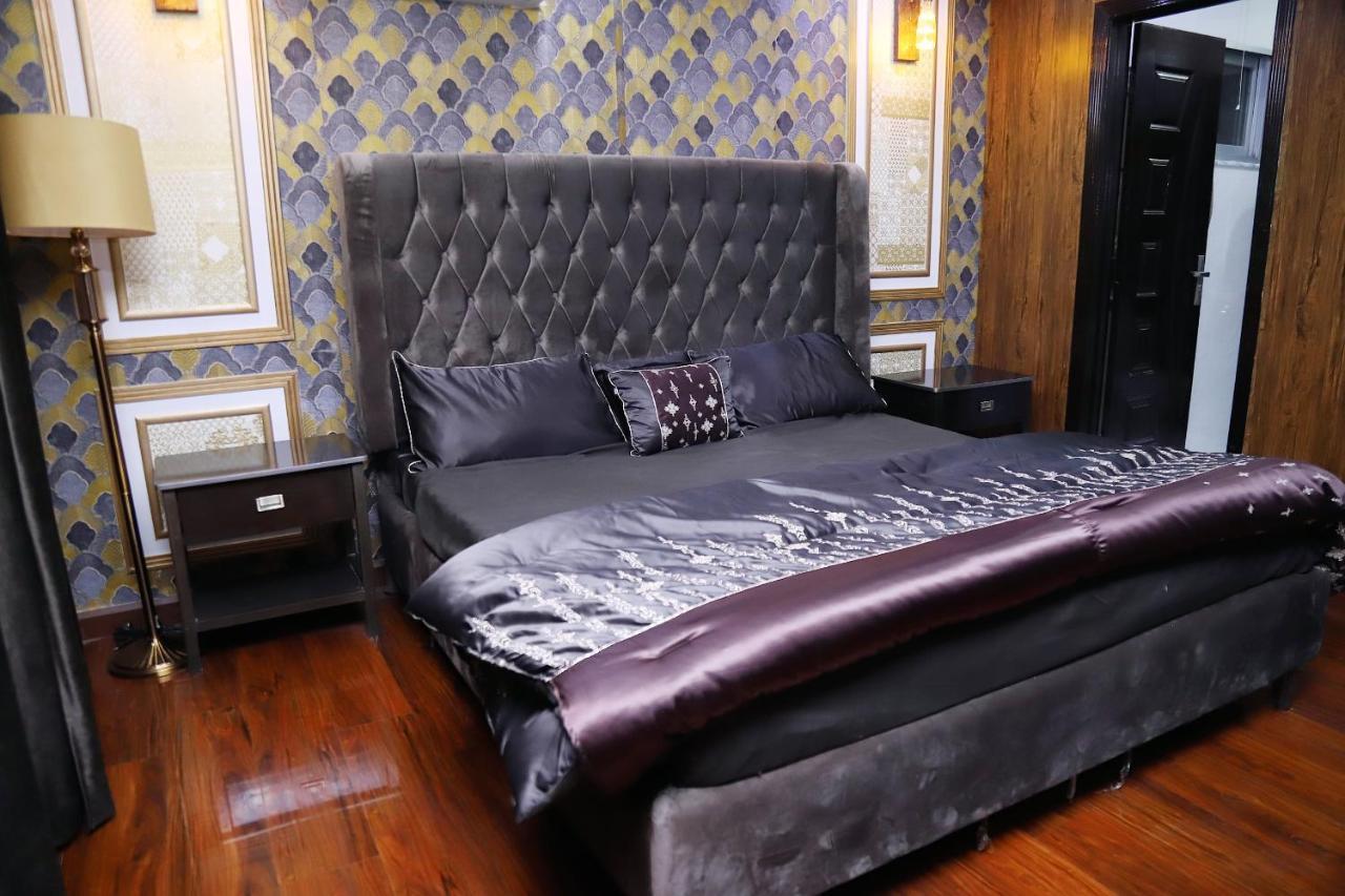 Adara Suites Lahore Luaran gambar