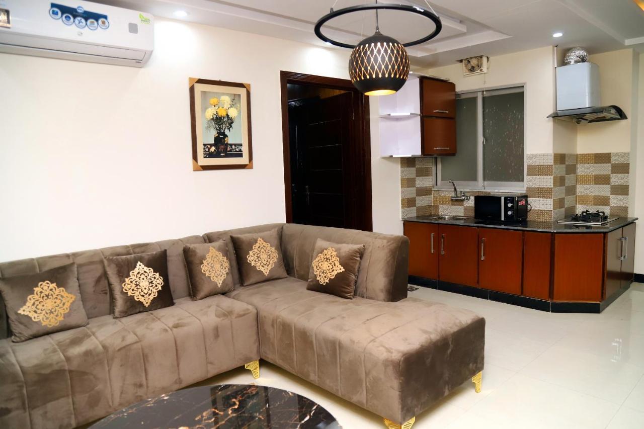 Adara Suites Lahore Luaran gambar