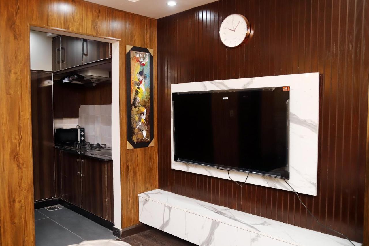 Adara Suites Lahore Luaran gambar