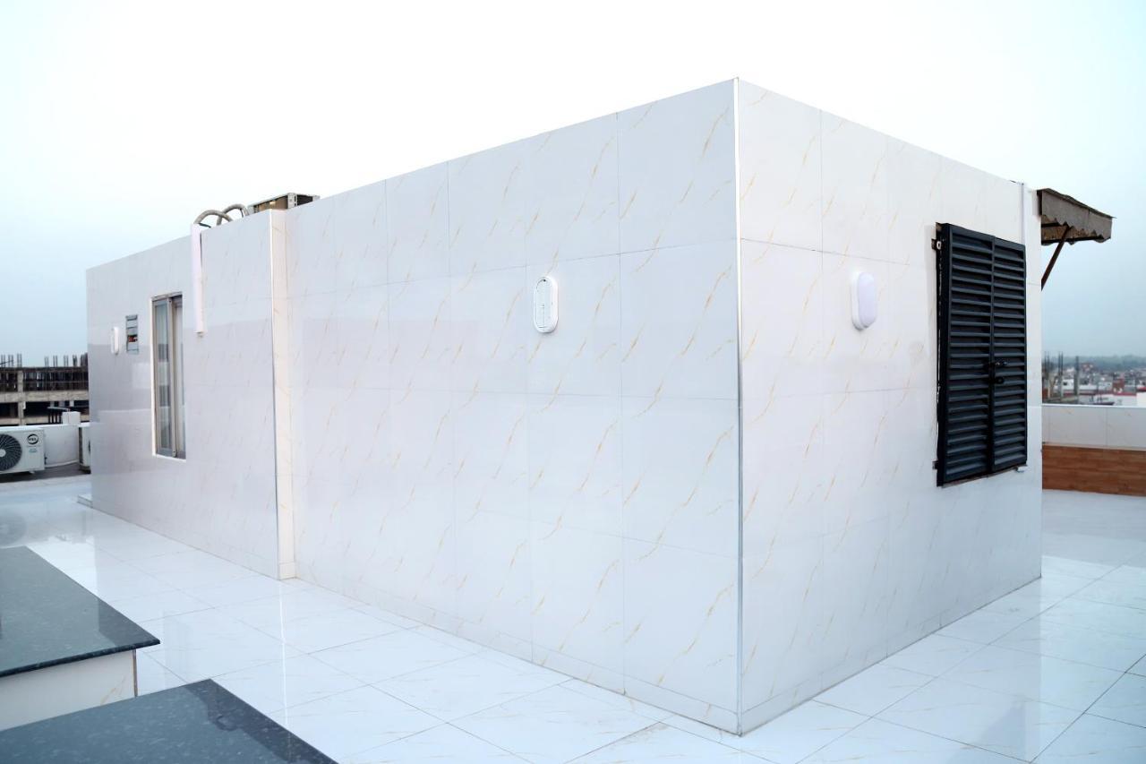 Adara Suites Lahore Luaran gambar